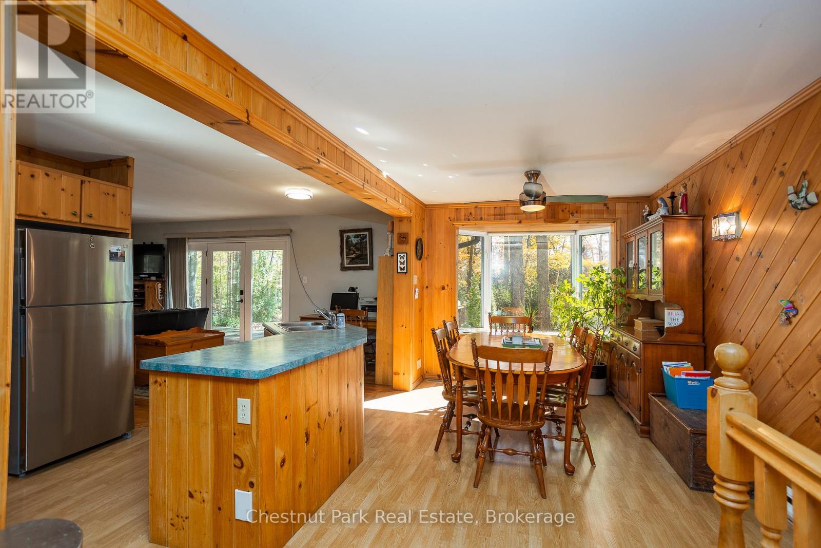 305 Barney's Boulevard, Northern Bruce Peninsula, Ontario  N0H 1Z0 - Photo 4 - X12469374