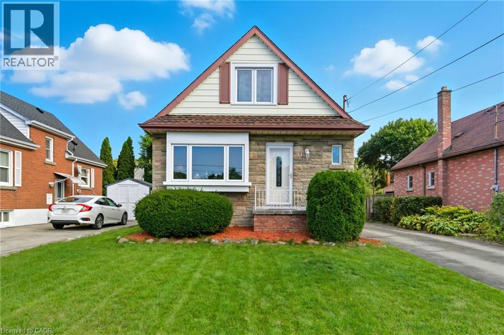 91 East 42nd Street, Hamilton, Ontario  L8T 3A2 - Photo 1 - 40779389