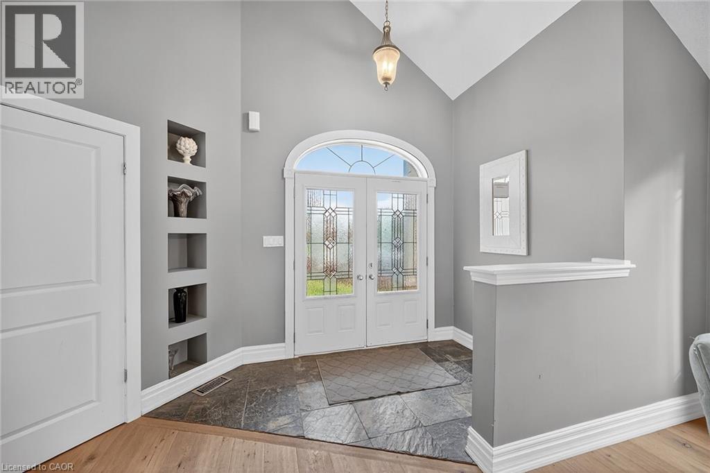 27 Surrey Drive, Ancaster, Ontario  L9K 1L9 - Photo 4 - 40780246