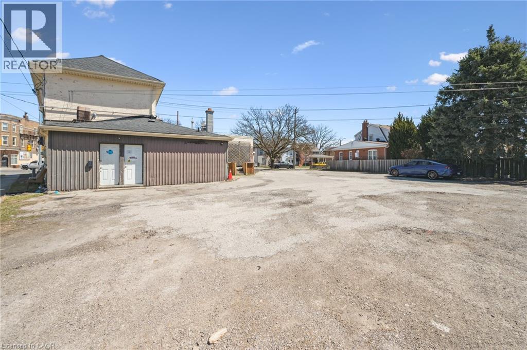75 - 79 Erie Avenue, Brantford, Ontario  N3S 2G1 - Photo 4 - 40780219