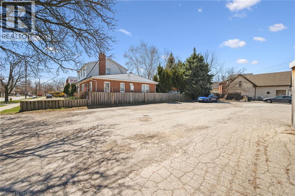 75 - 79 Erie Avenue, Brantford, Ontario  N3S 2G1 - Photo 6 - 40780219