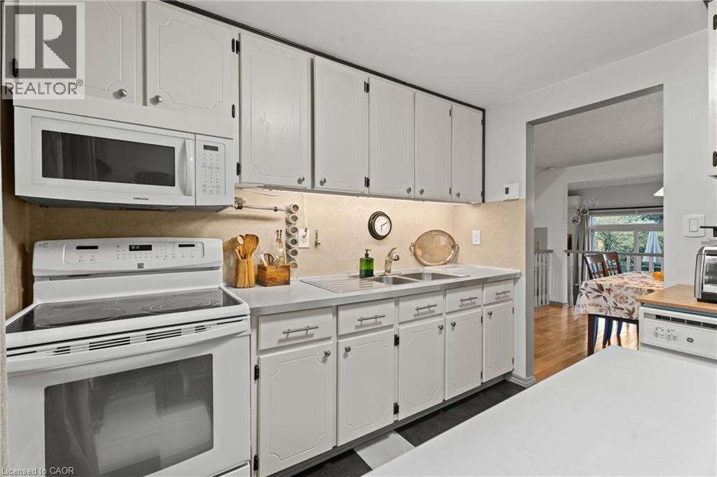 1967 Main Street W Unit# 7, Hamilton, Ontario  L8S 4P4 - Photo 13 - 40777823