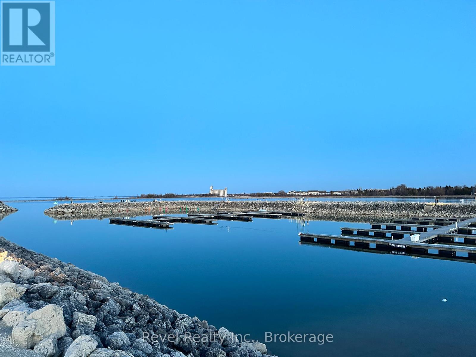 305 - 24 Ramblings Way, Collingwood, Ontario  L9Y 5S7 - Photo 3 - S12469689