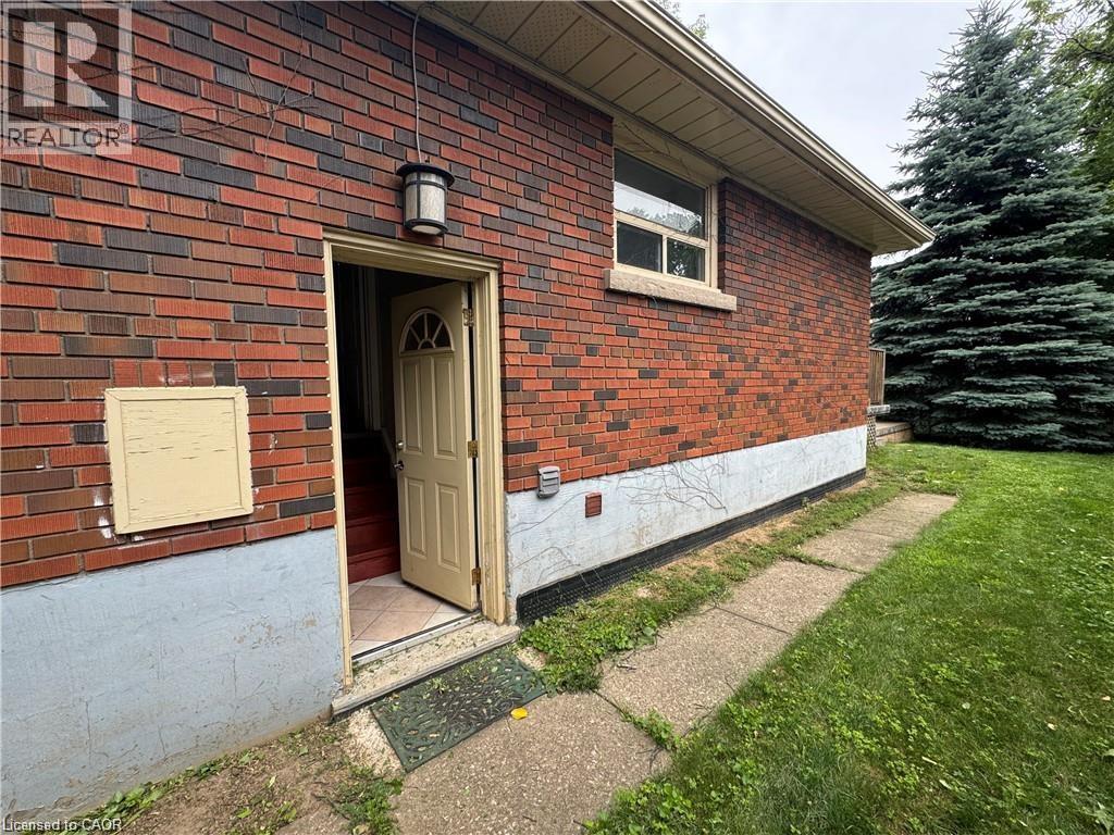 2470 Rebecca Street, Oakville, Ontario  L6L 2B2 - Photo 16 - 40780314