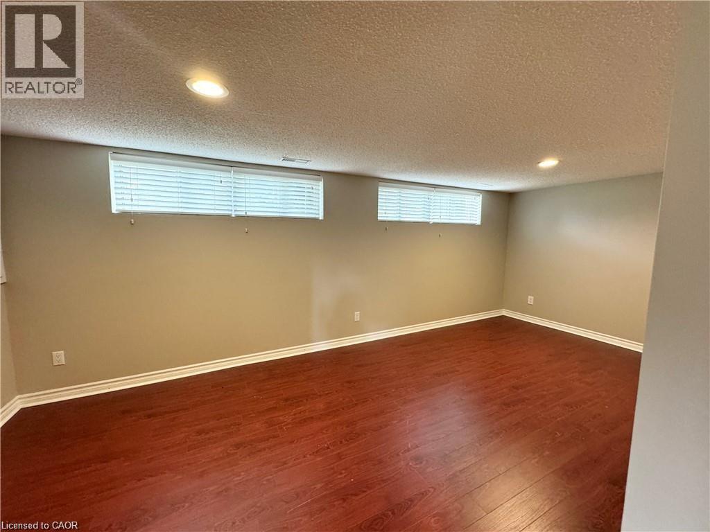2470 Rebecca Street, Oakville, Ontario  L6L 2B2 - Photo 17 - 40780314