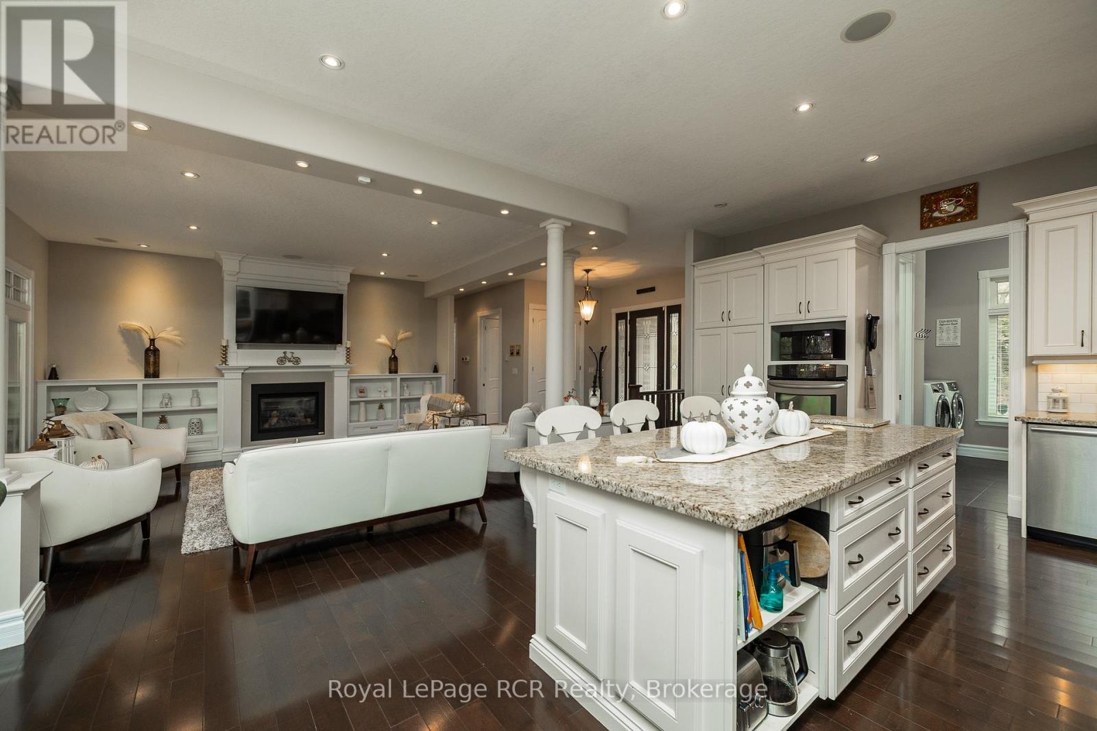 414498 Baseline Road, West Grey, Ontario  N0C 1H0 - Photo 10 - X12469922