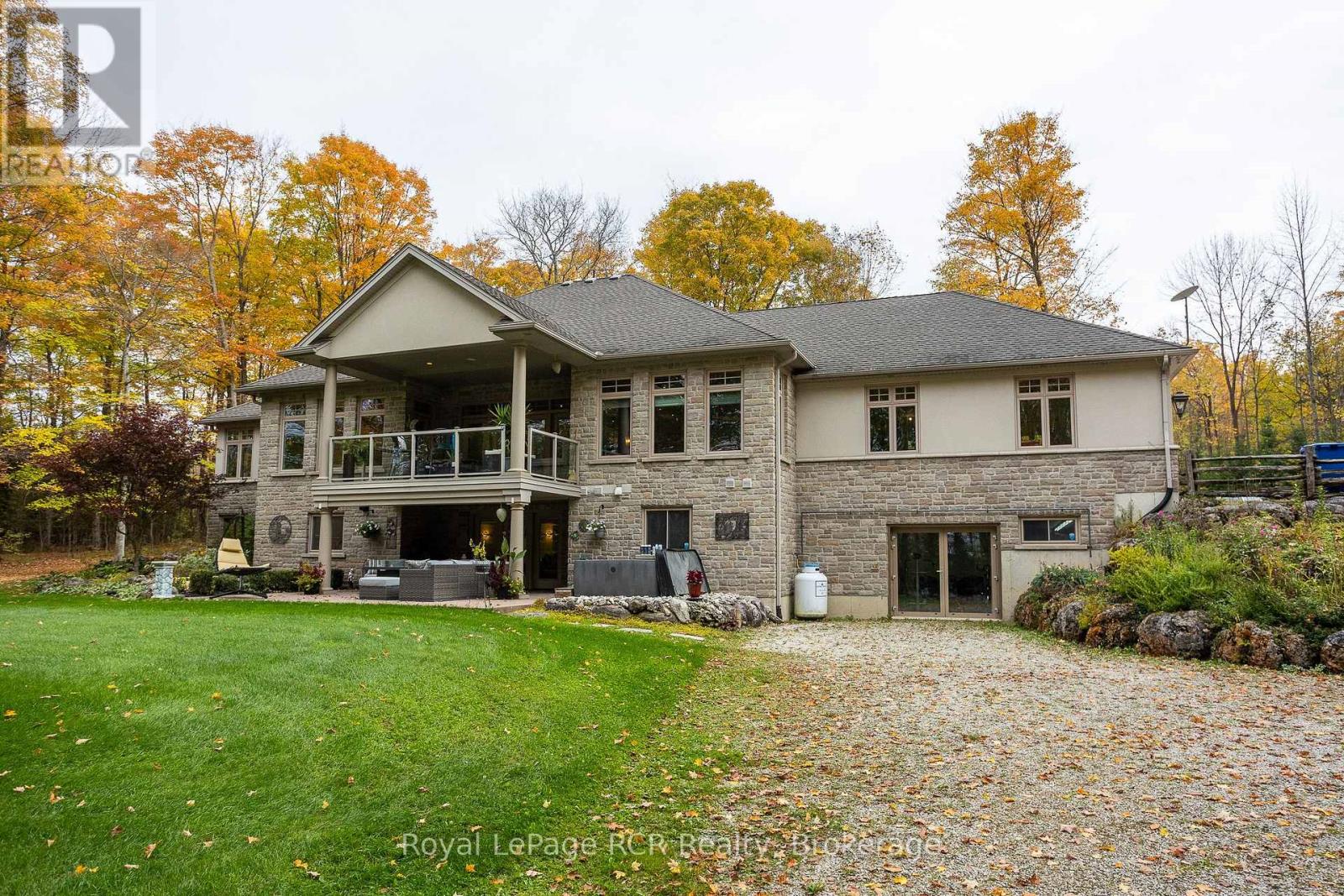 414498 Baseline Road, West Grey, Ontario  N0C 1H0 - Photo 3 - X12469922