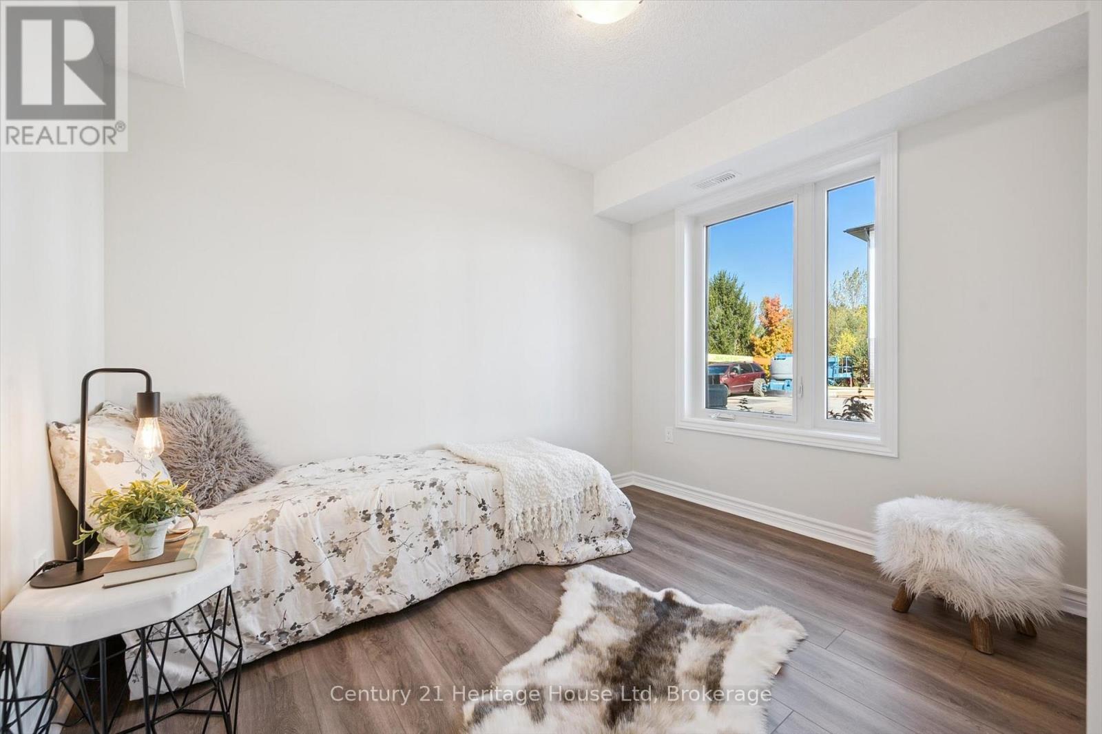 5 - 465 Garafraxa Street W, Centre Wellington, Ontario  N1M 0L6 - Photo 11 - X12470235