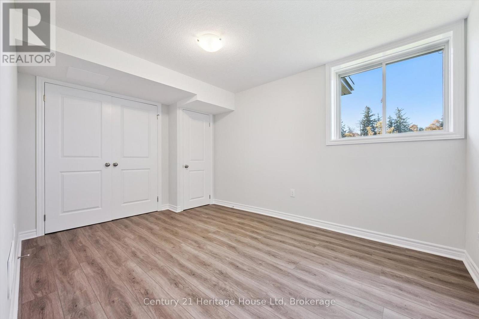 5 - 465 Garafraxa Street W, Centre Wellington, Ontario  N1M 0L6 - Photo 17 - X12470235