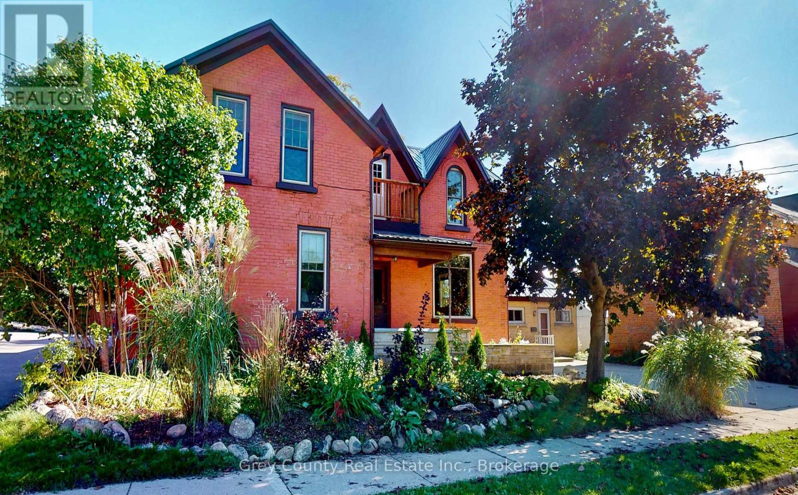 27-29 MAIN STREET E, Grey Highlands, Ontario