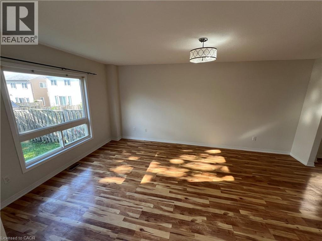 14 Iron Gate Street Unit# Upper, Kitchener, Ontario  N2N 3P9 - Photo 5 - 40780357