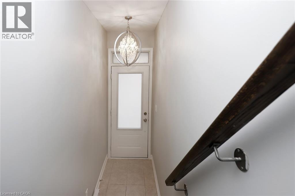 66 Daylily Lane, Kitchener, Ontario  N2R 0L7 - Photo 4 - 40780371