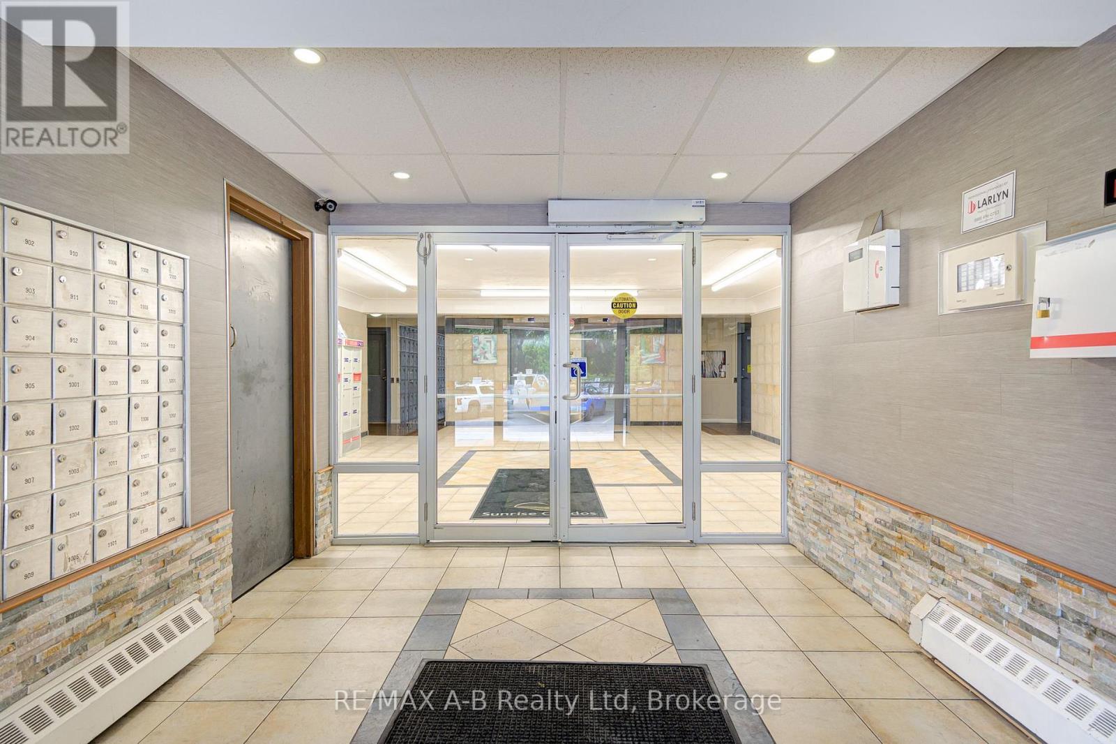 101 - 583 Mornington Avenue, London East, Ontario  N5Y 3E9 - Photo 12 - X12470522