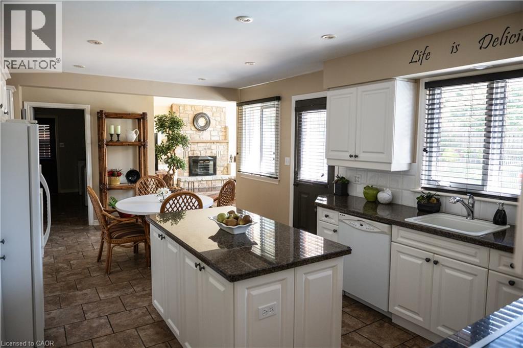 4194 Corrine Court, Burlington, Ontario  L7L 1J1 - Photo 7 - 40780400