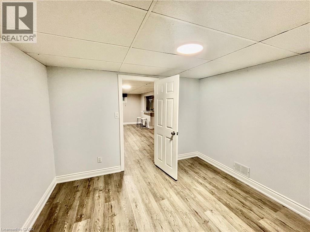 582 Chamberlain Road, Burlington, Ontario  L7L 2V5 - Photo 38 - 40766297