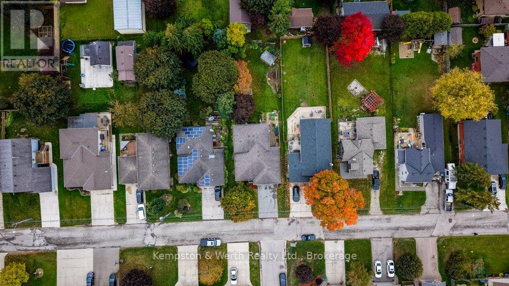 750 Edgar Street, North Perth, Ontario  N4W 1H7 - Photo 30 - X12471065