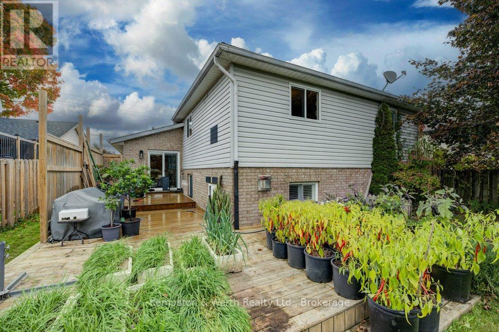750 Edgar Street, North Perth, Ontario  N4W 1H7 - Photo 44 - X12471065