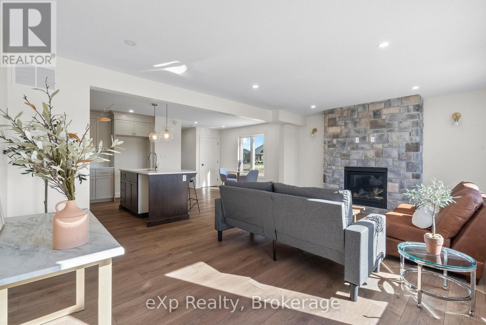 544 Newfoundland Street, Wellington North, Ontario  N0G 2L2 - Photo 19 - X12471455