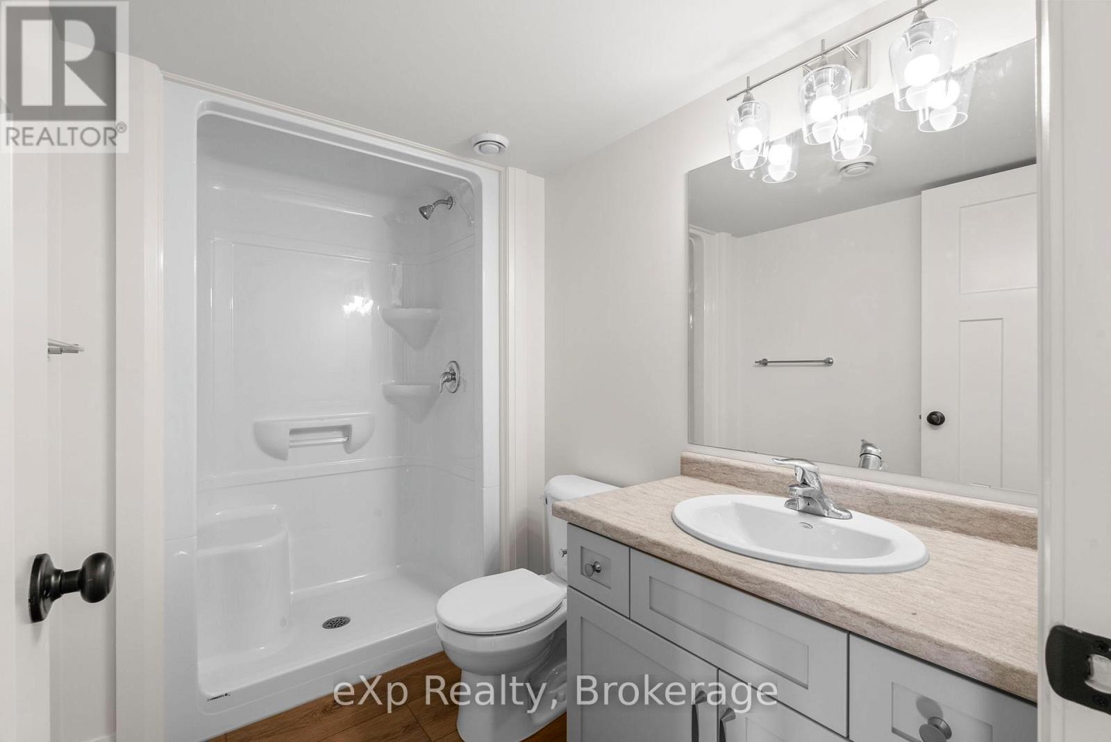 544 Newfoundland Street, Wellington North, Ontario  N0G 2L2 - Photo 36 - X12471455
