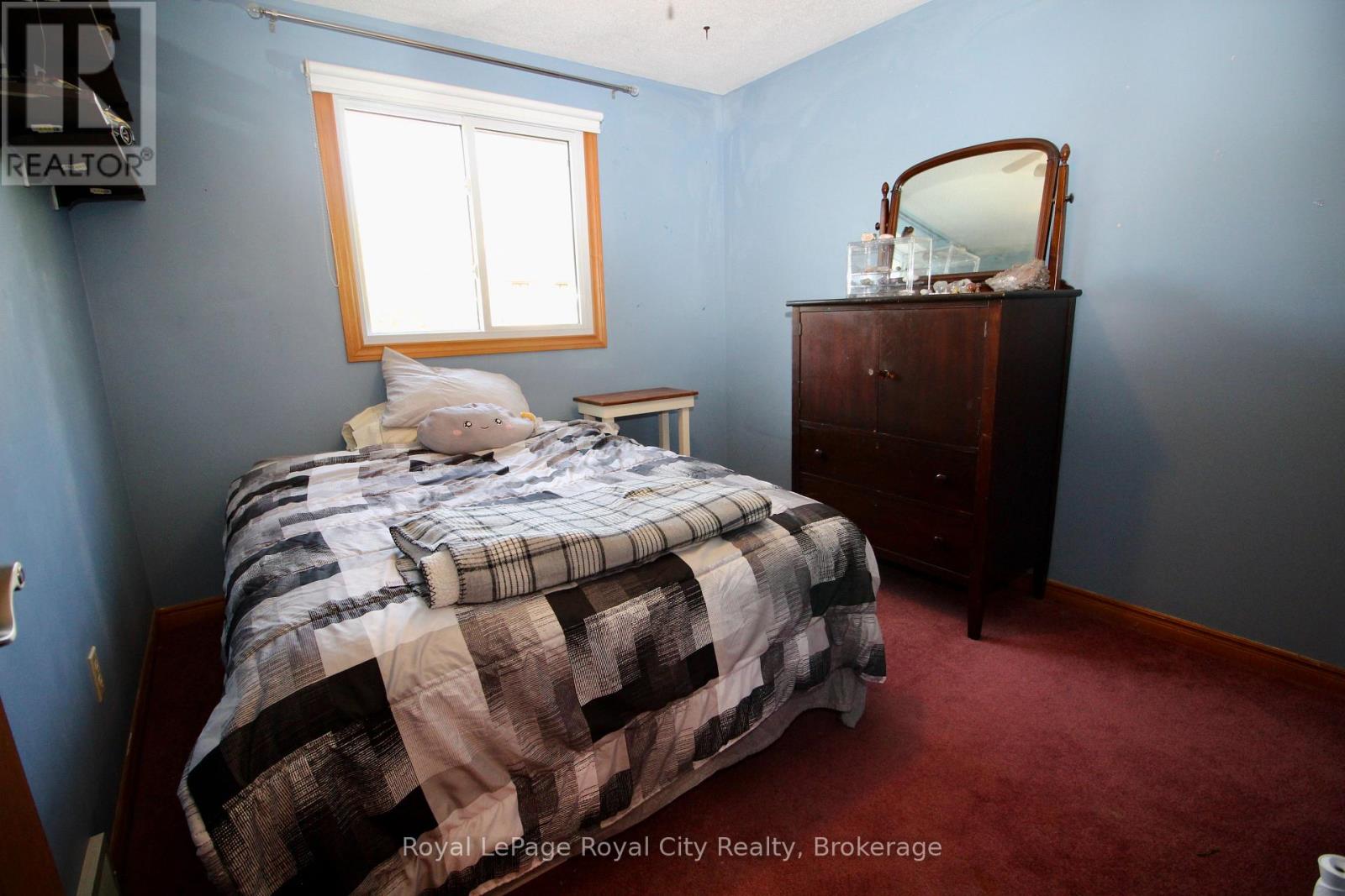 40 Shoemaker Crescent, Guelph, Ontario  N1K 1J6 - Photo 22 - X12471482