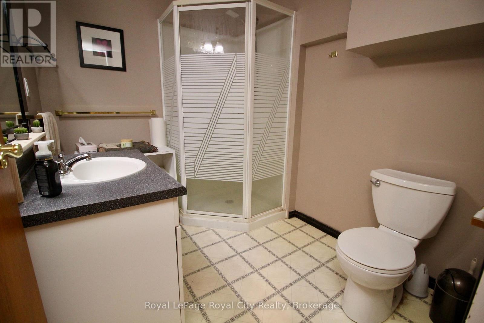 40 Shoemaker Crescent, Guelph, Ontario  N1K 1J6 - Photo 45 - X12471482