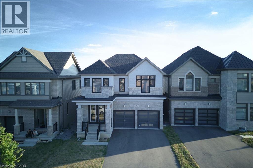 139 FAIREY Crescent, Hamilton, Ontario
