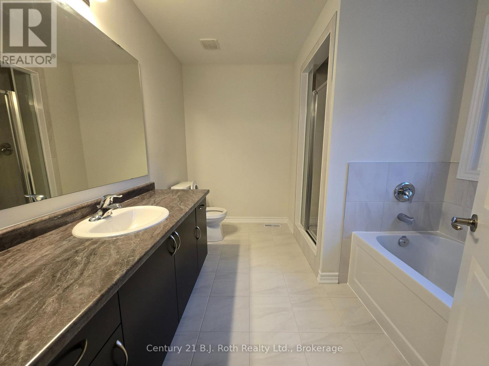 115 Beechwood Forest Lane, Gravenhurst, Ontario  P1P 0H8 - Photo 10 - X12472317
