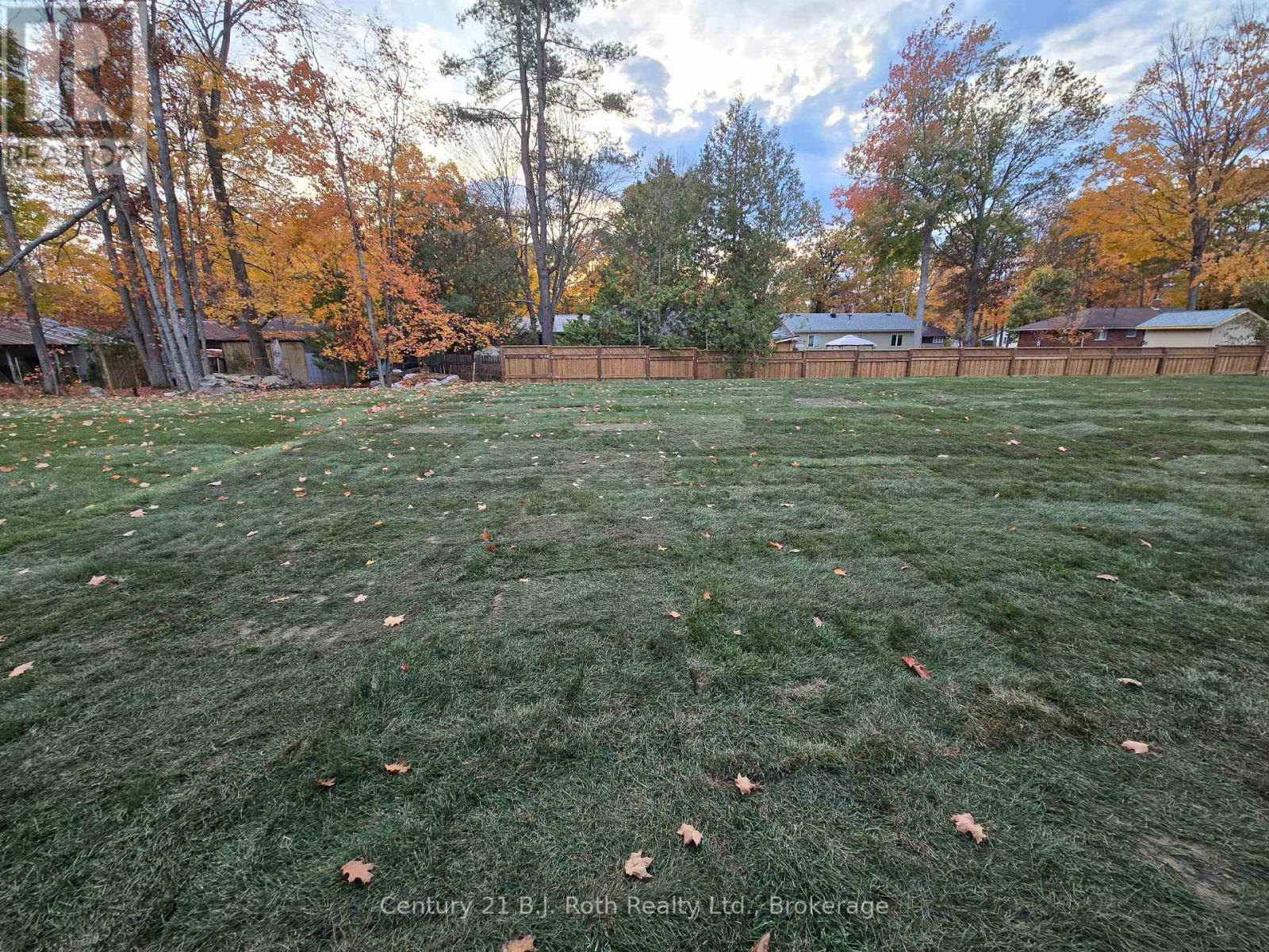 115 Beechwood Forest Lane, Gravenhurst, Ontario  P1P 0H8 - Photo 16 - X12472317