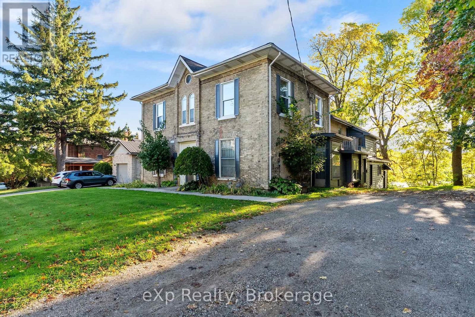 4 - 111 CHURCH STREET, Stratford, Ontario