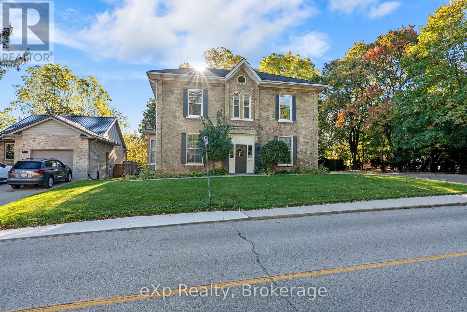 4 - 111 Church Street, Stratford, Ontario  N5A 2R3 - Photo 3 - X12473074