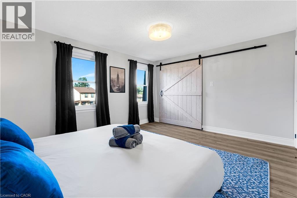 2258 Manchester Drive, Burlington, Ontario  L7P 3W2 - Photo 13 - 40780901