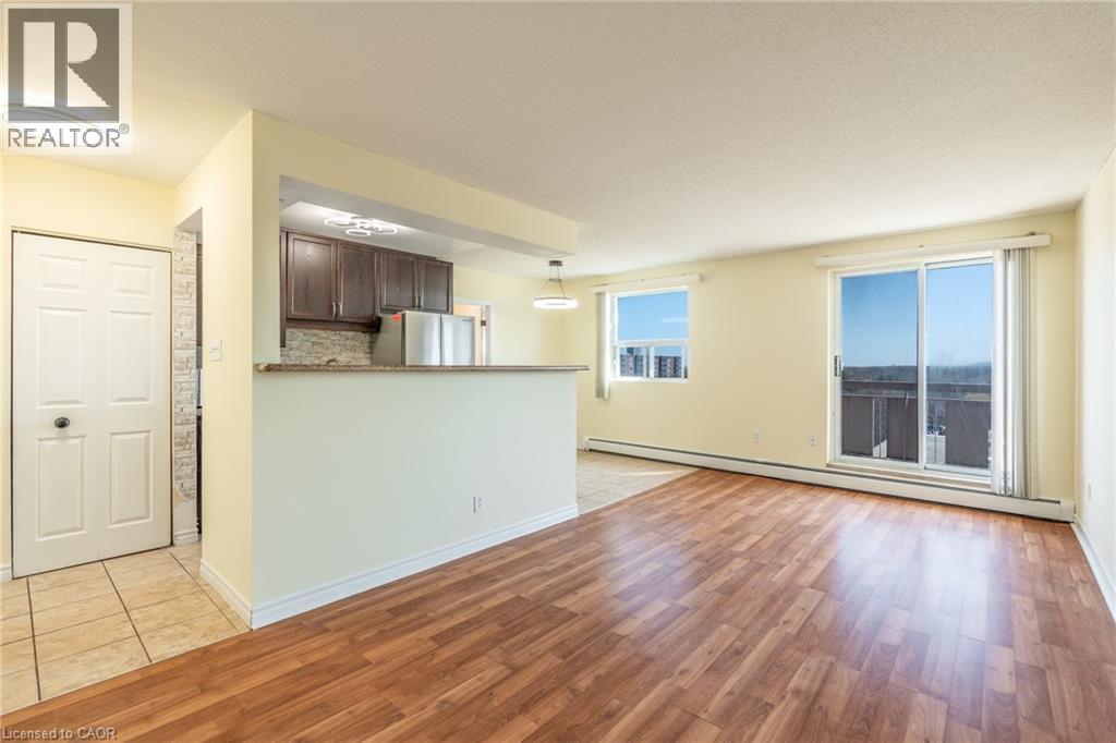 851 Queenston Road Unit# 803, Hamilton, Ontario  L8G 1B4 - Photo 2 - 40780841