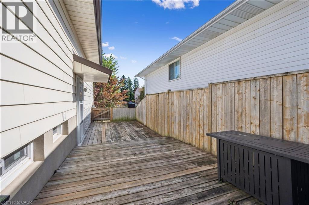 263 The Country Way, Kitchener, Ontario  N2E 2V6 - Photo 4 - 40780469