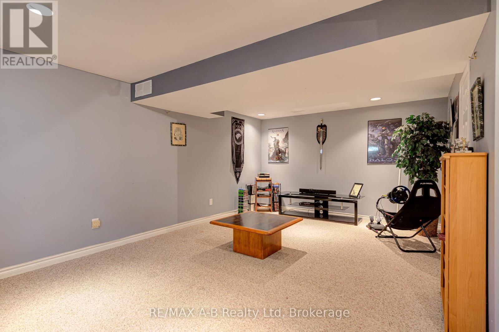 105 Maxwell Street, St. Marys, Ontario  N4X 0A2 - Photo 28 - X12473341