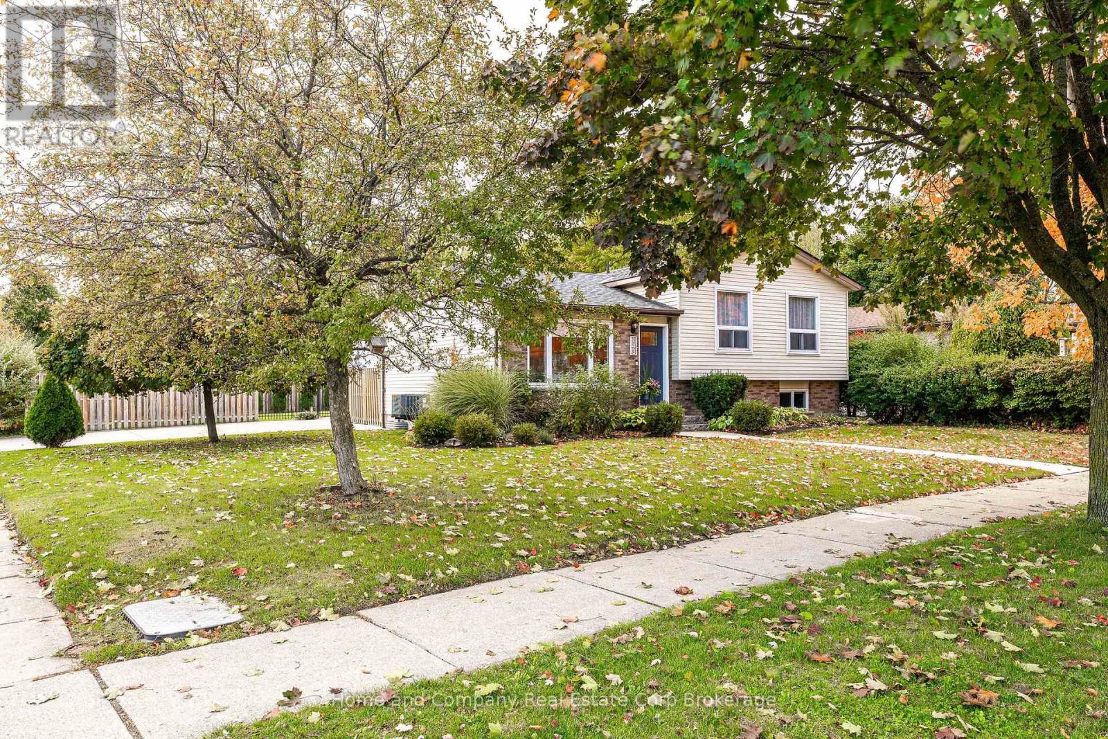143 Greenwood Drive, Stratford, Ontario  N5A 7K3 - Photo 32 - X12473426