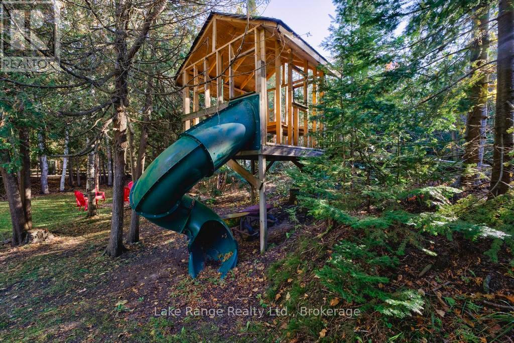 910 Victoria Road, Huron-Kinloss, Ontario  N0G 2R0 - Photo 36 - X12473438