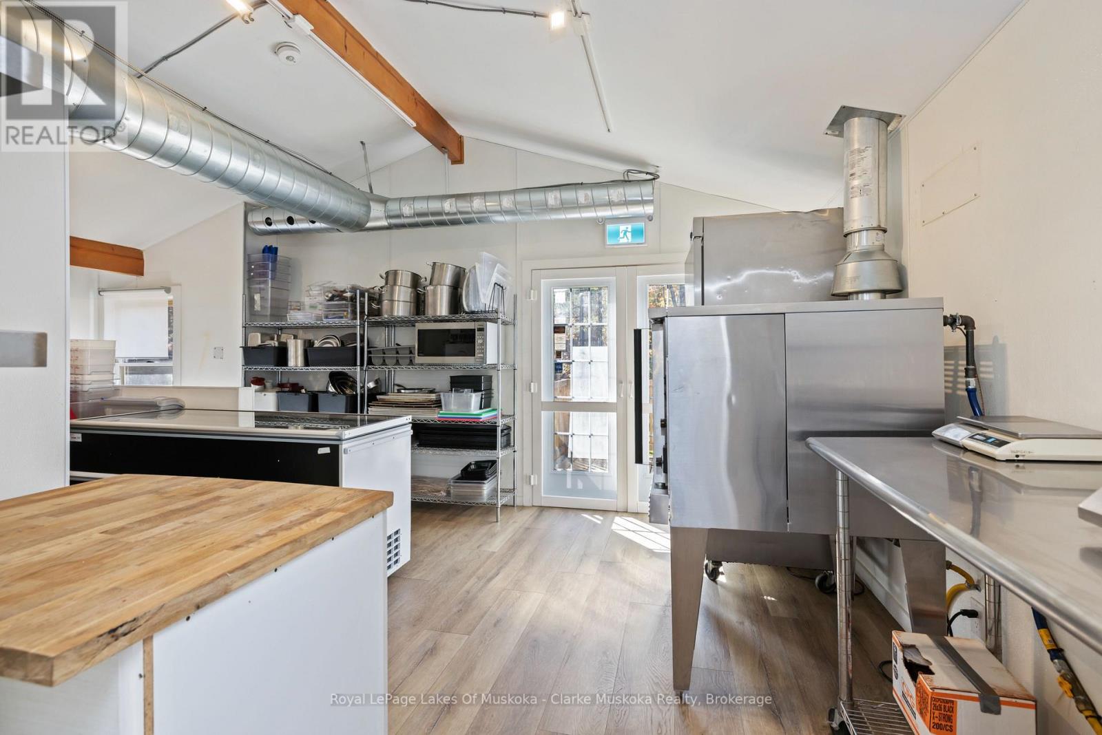 3173 Muskoka Rd 169, Muskoka Lakes, Ontario  P0C 1A0 - Photo 20 - X12473445