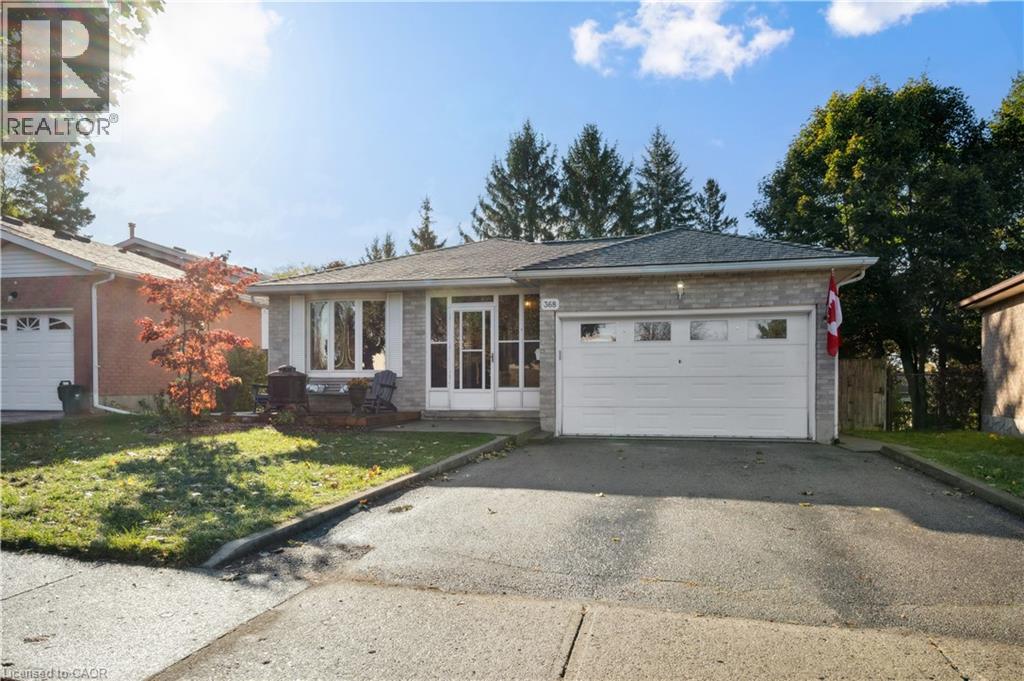 368 THE COUNTRY Way, Kitchener, Ontario