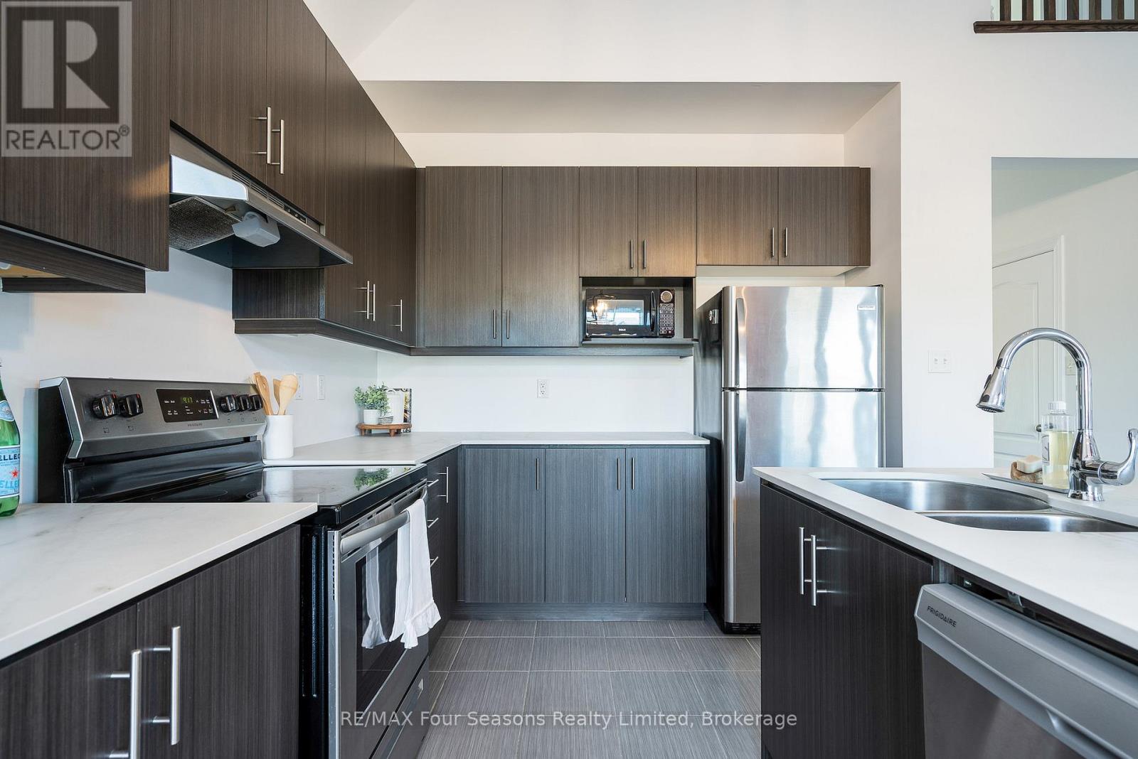 32 Dey Drive, Collingwood, Ontario  L9Y 2P7 - Photo 14 - S12473564