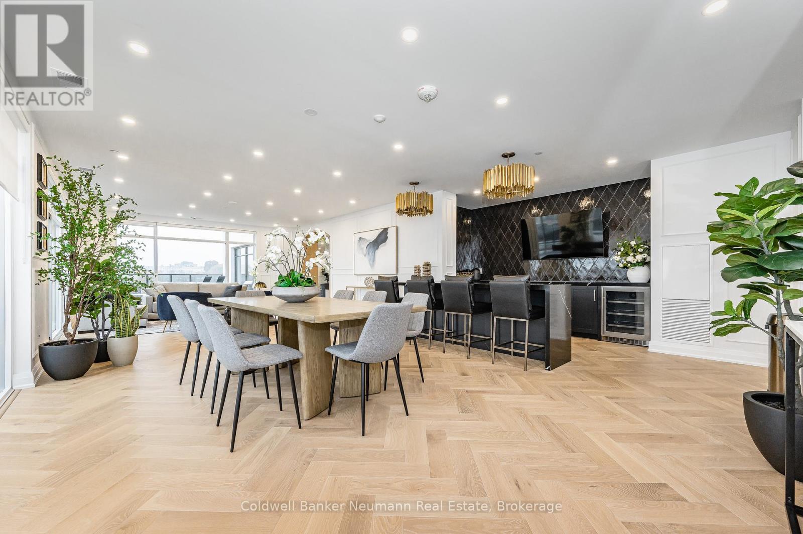 209 - 71 Wyndham Street S, Guelph, Ontario  N1E 5R3 - Photo 16 - X12473563