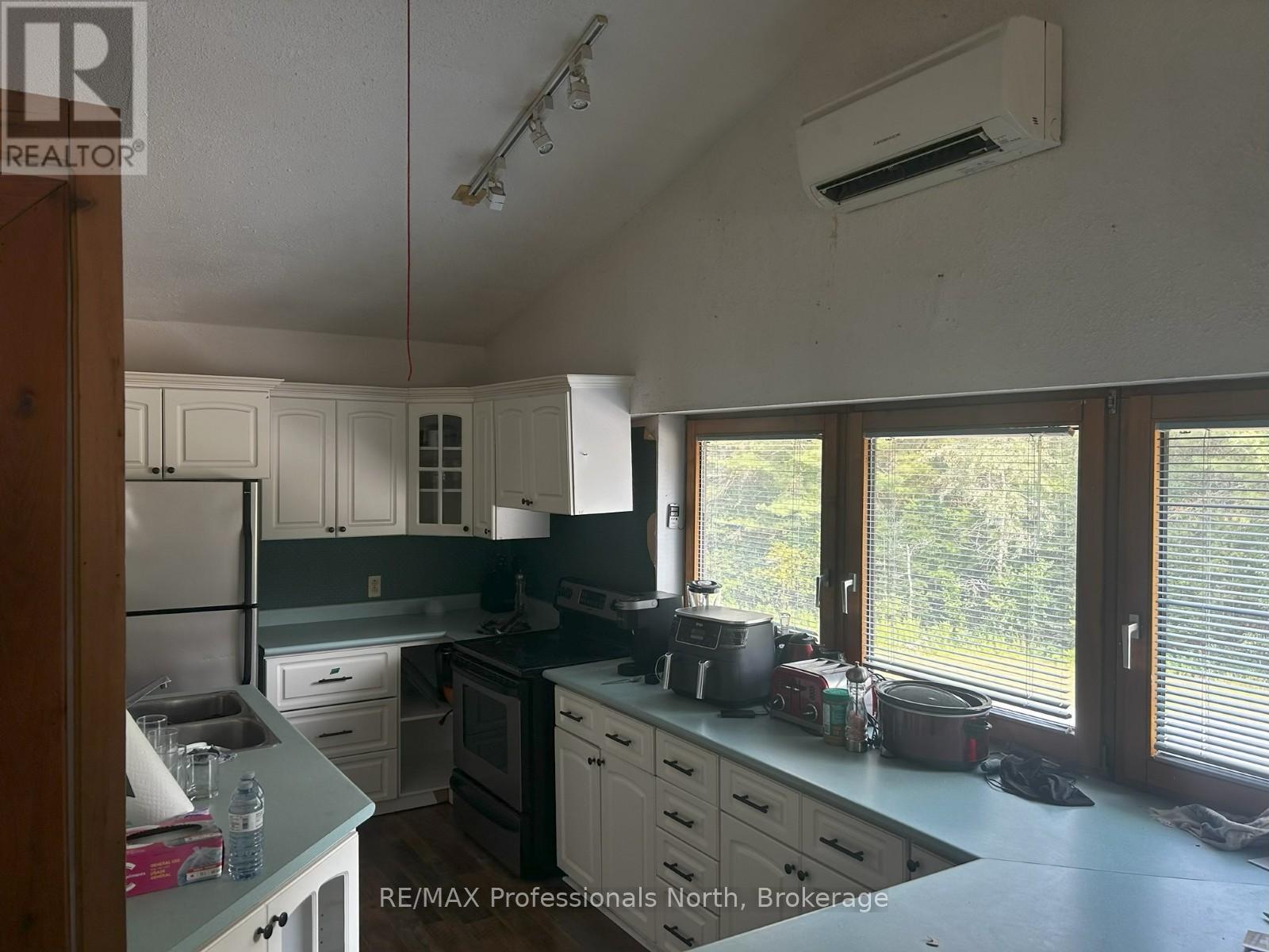 4538 County Road 121, Minden Hills, Ontario  K0M 2A1 - Photo 29 - X12473652