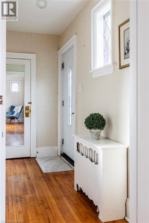 37 Lower Horning Road, Hamilton, Ontario  L8S 3E9 - Photo 4 - 40780555