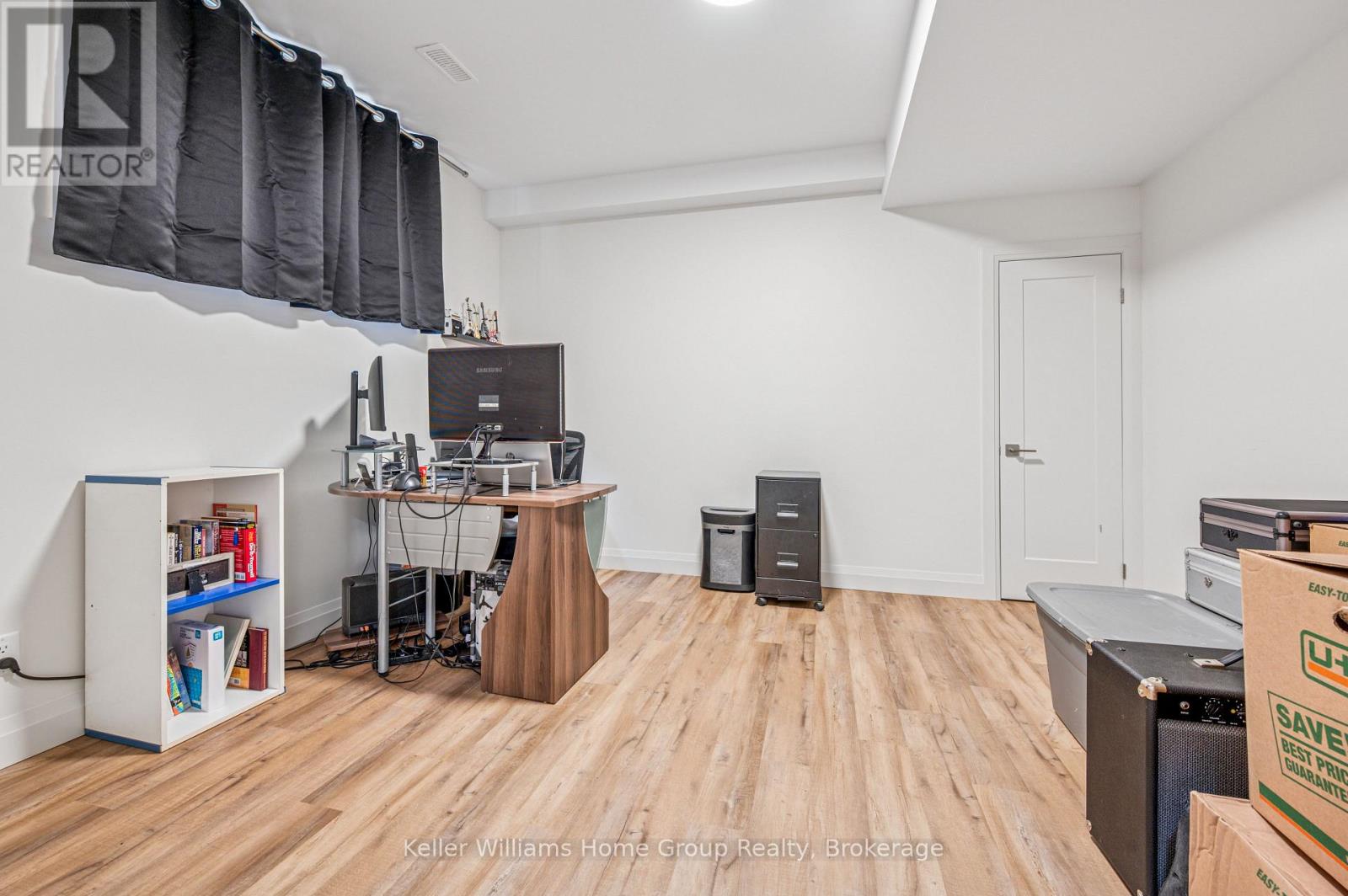 76 South Drive, Kitchener, Ontario  N2M 4B6 - Photo 34 - X12474120