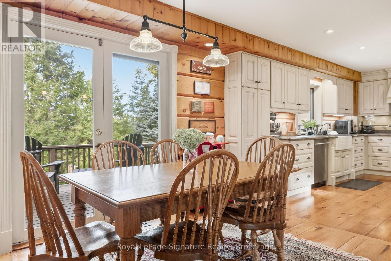 133 Old Lakeshore Road, Blue Mountains, Ontario  N0H 1J0 - Photo 10 - X12474151