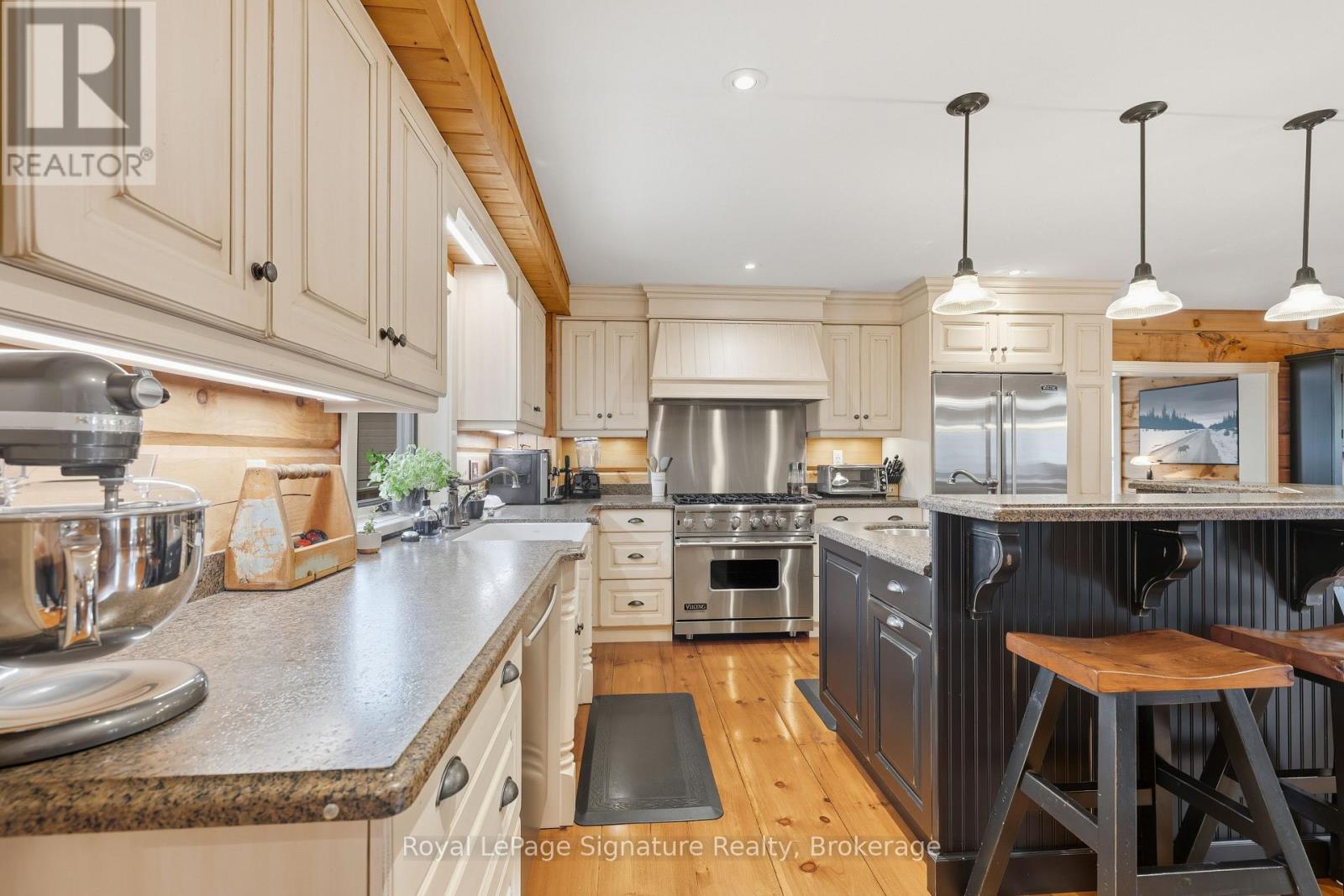 133 Old Lakeshore Road, Blue Mountains, Ontario  N0H 1J0 - Photo 11 - X12474151