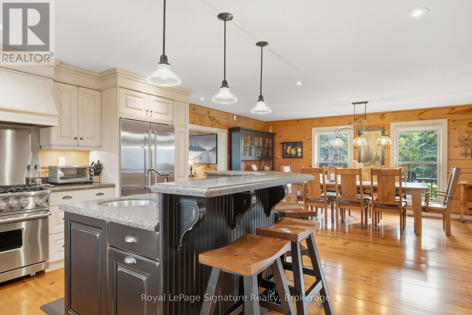 133 Old Lakeshore Road, Blue Mountains, Ontario  N0H 1J0 - Photo 13 - X12474151