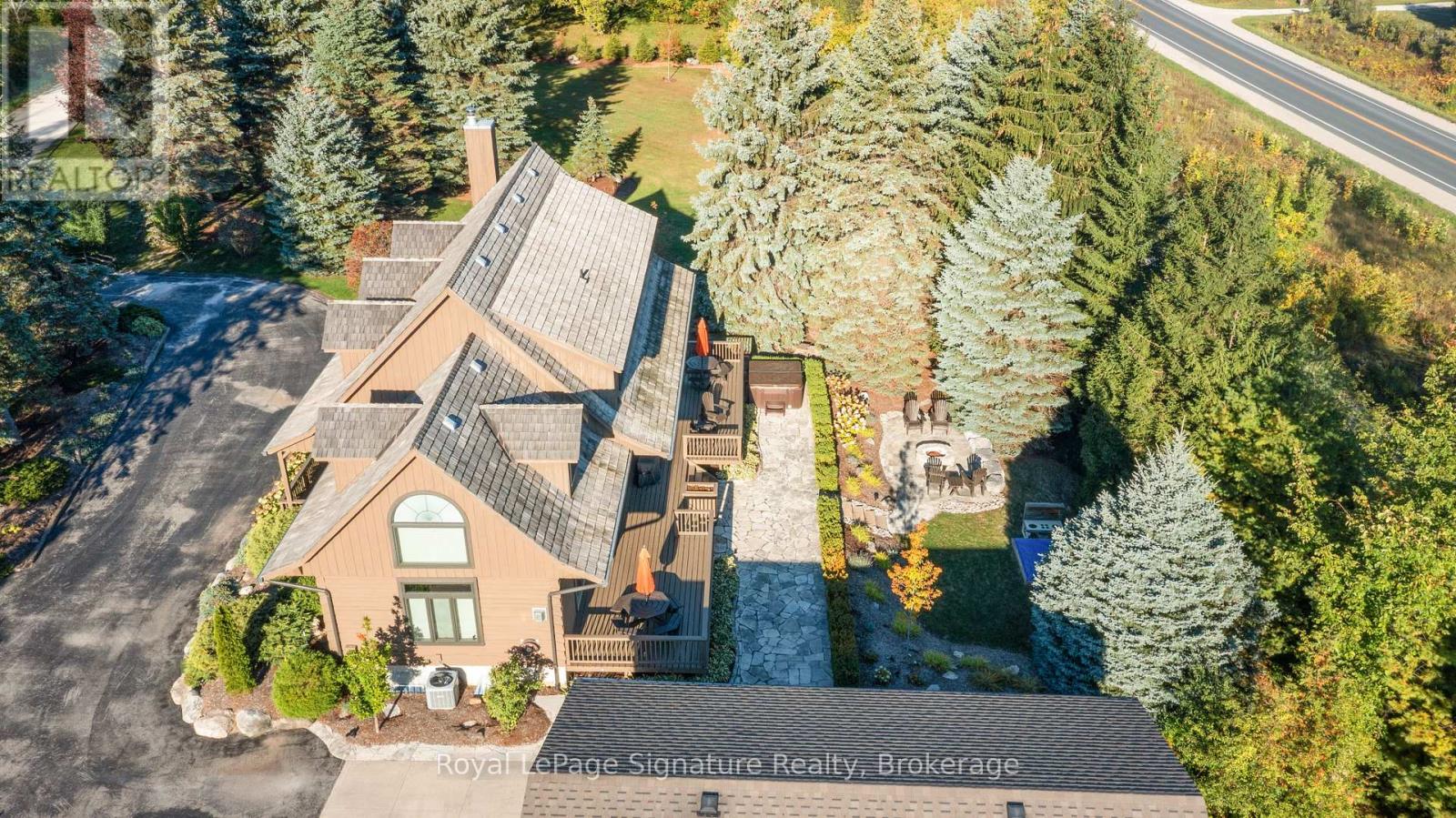 133 Old Lakeshore Road, Blue Mountains, Ontario  N0H 1J0 - Photo 40 - X12474151