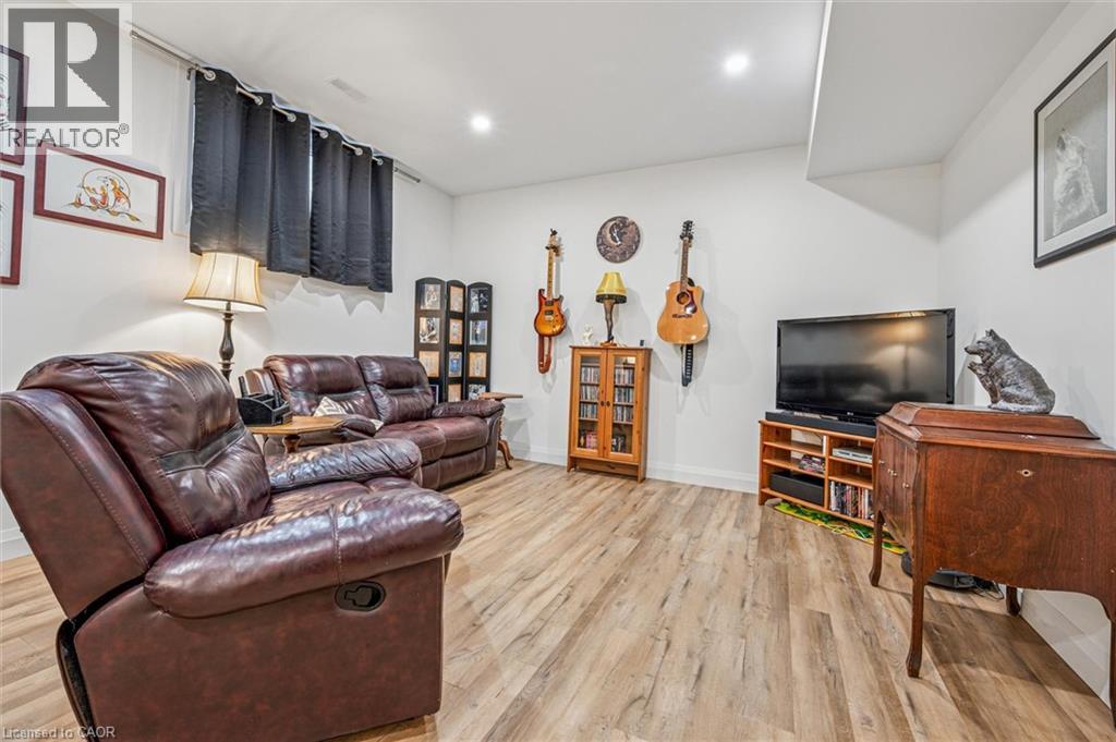 76 South Drive, Kitchener, Ontario  N2M 4B6 - Photo 25 - 40781086