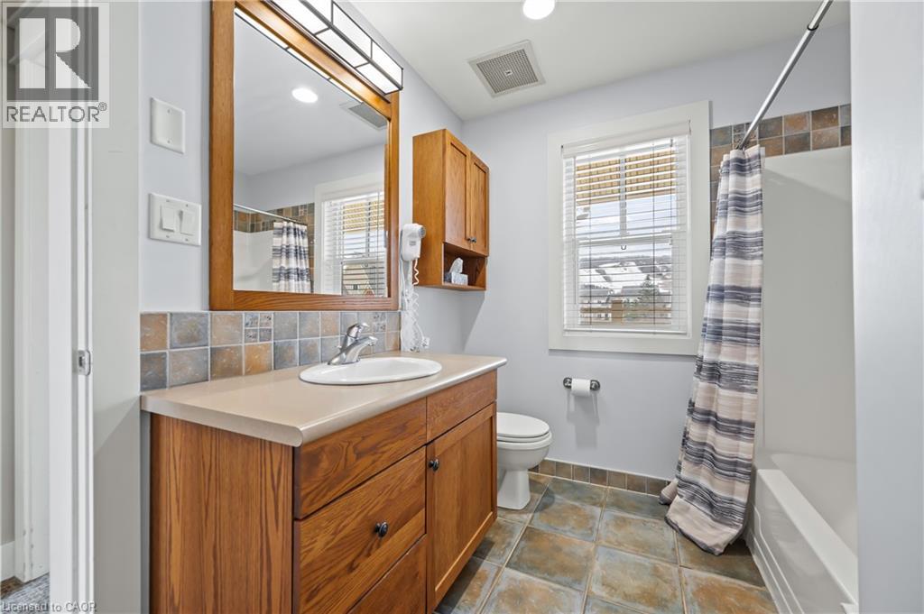 125 Fairway Court Unit# 228, The Blue Mountains, Ontario  L9Y 0P8 - Photo 32 - 40780852