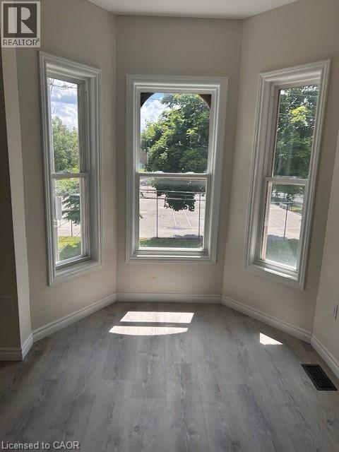 33-35 E Wood Street E, Hamilton, Ontario  L8L 3Y2 - Photo 15 - 40780933